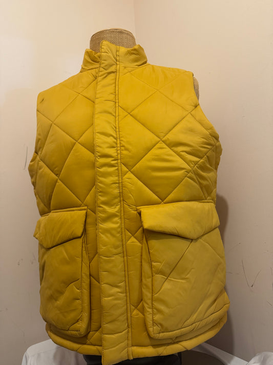 The normal brand puffer vest (Goldenrod)